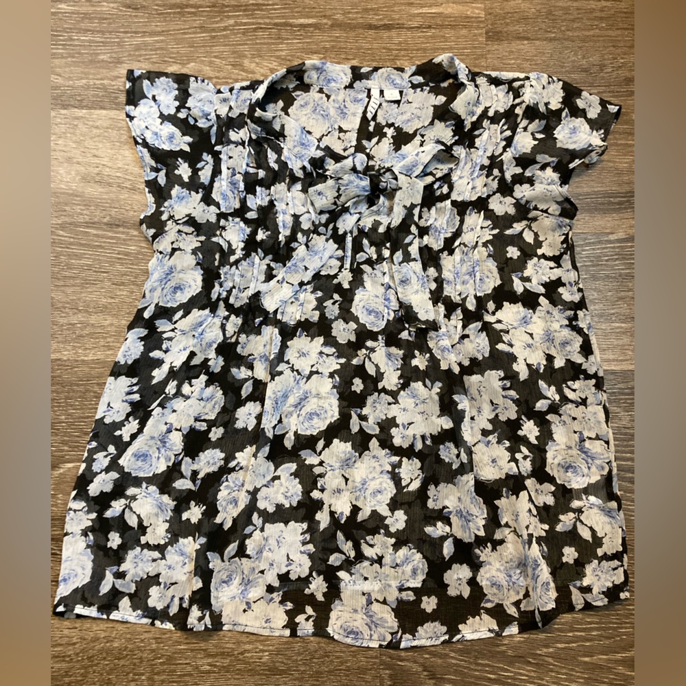 Elle Sheer Top